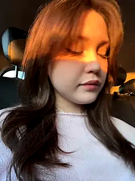 Snapshot of Peachy_Dream chatting on 09-09-25, 04:06 Peachy Dream online show from 09-09-25, 04:06