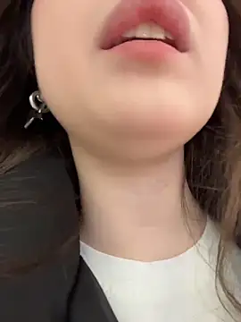 Peachy Dream online show from 02-27-26, 05:13