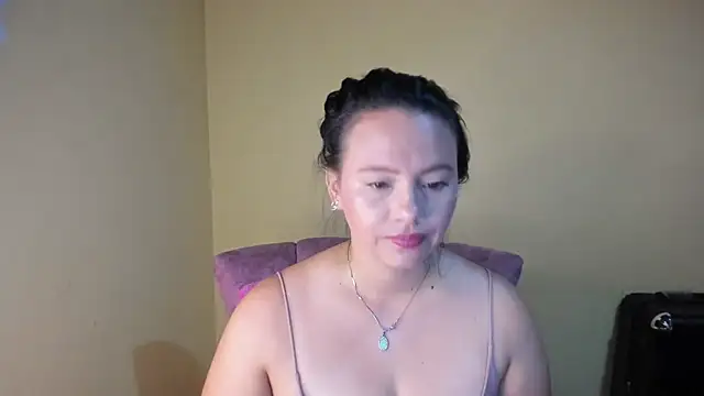 lauraguzman online show from 03-28-26, 03:06