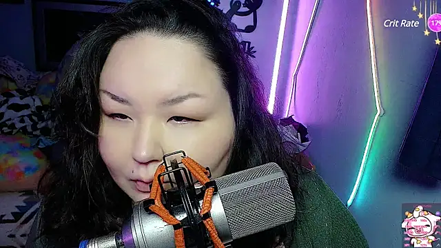 Snapshot of EmGreens chatting on 02-10-25, 08:31 EmGreens online show from 02-10-25, 08:31