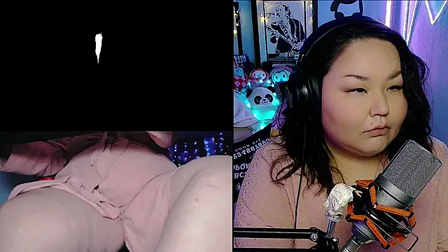 Snapshot of EmGreens chatting on 03-09-25, 08:40 EmGreens online show from 03-09-25, 08:40