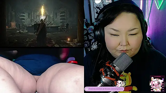 Snapshot of EmGreens chatting on 09-25-25, 03:10 EmGreens online show from 09-25-25, 03:10