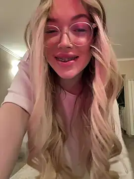 KylieJoyce online show from 02-26-25, 10:09