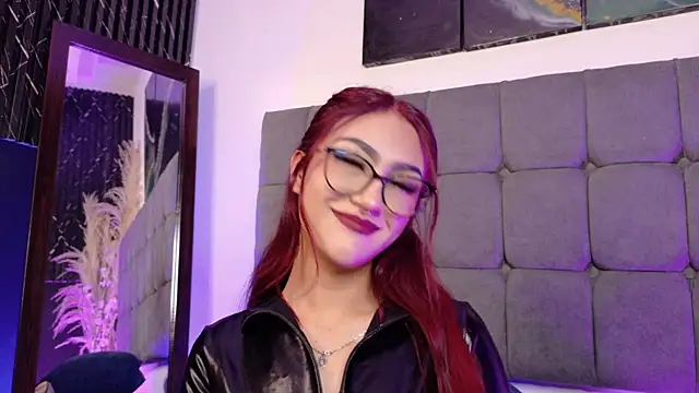 miluv19 online show from 11-23-25, 07:46