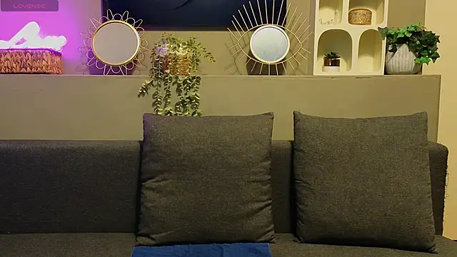 AyreenMoore online show from 12-09-24, 06:57