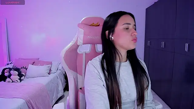 Tinylottie online show from 11-14-25, 04:44