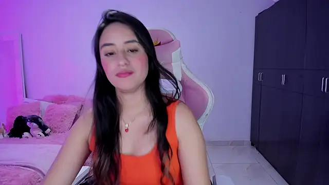 Tinylottie online show from 11-26-25, 02:23