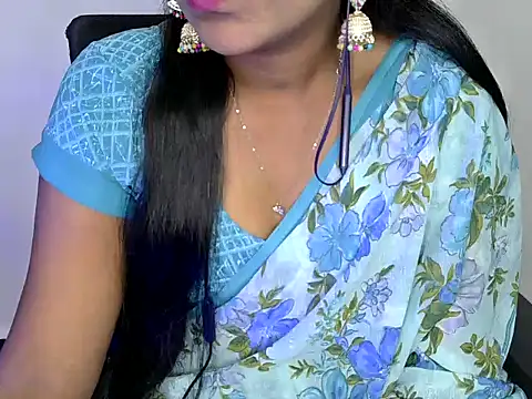 Snapshot of shila20 chatting on 02-06-25, 10:21 shila20 online show from 02-06-25, 10:21