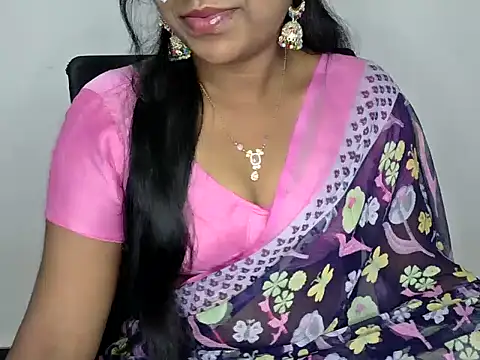 Snapshot of shila20 chatting on 02-24-25, 06:15 shila20 online show from 02-24-25, 06:15