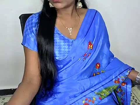 Snapshot of shila20 chatting on 02-25-25, 10:39 shila20 online show from 02-25-25, 10:39