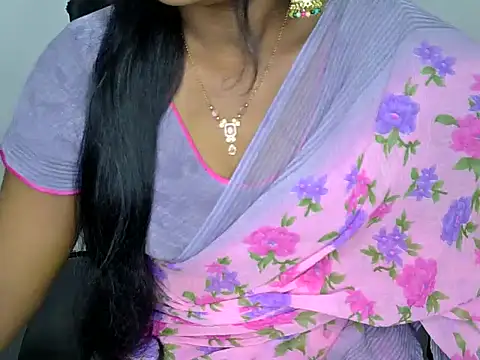 Snapshot of shila20 chatting on 03-13-25, 03:00 shila20 online show from 03-13-25, 03:00