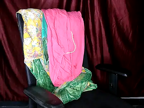 Snapshot of shila20 chatting on 09-23-25, 07:28 shila20 online show from 09-23-25, 07:28