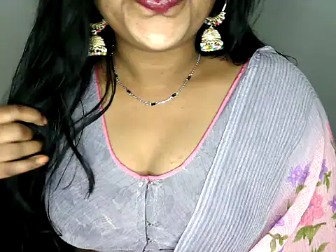 Snapshot of shila20 chatting on 10-31-25, 05:25 shila20 online show from 10-31-25, 05:25