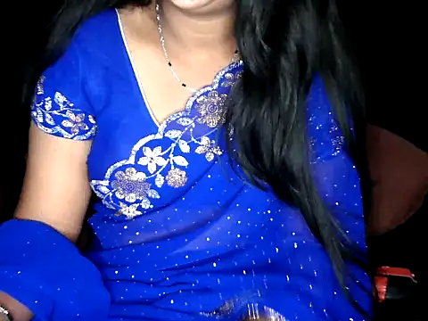 Snapshot of shila20 chatting on 12-14-25, 10:36 shila20 online show from 12-14-25, 10:36