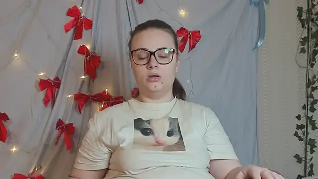 Snapshot of Seductive_She_Wolf chatting on 01-07-26, 02:41 Seductive She Wolf online show from 01-07-26, 02:41