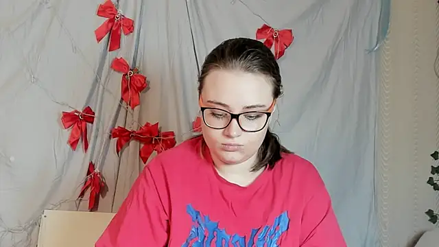 Snapshot of Seductive_She_Wolf chatting on 01-17-26, 05:38 Seductive She Wolf online show from 01-17-26, 05:38