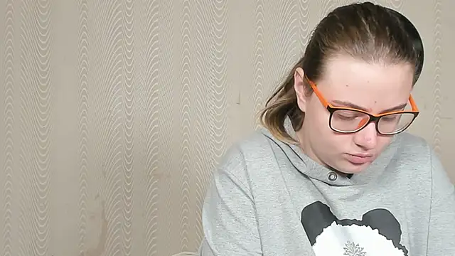 Snapshot of Seductive_She_Wolf chatting on 02-05-26, 03:49 Seductive She Wolf online show from 02-05-26, 03:49