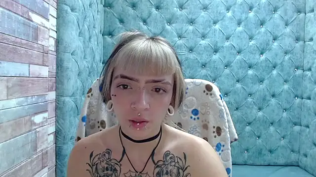 Samantha Smiith online show from 10-16-25, 03:40