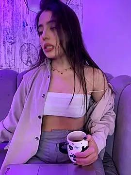 AbyThompson online show from 10-23-25, 01:32