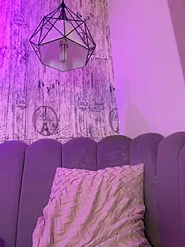 AbyThompson online show from 04-06-26, 08:10