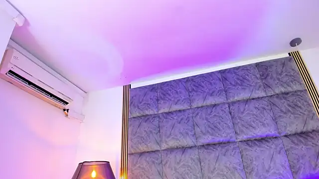 LaurenRodriiguez online show from 10-17-25, 12:52