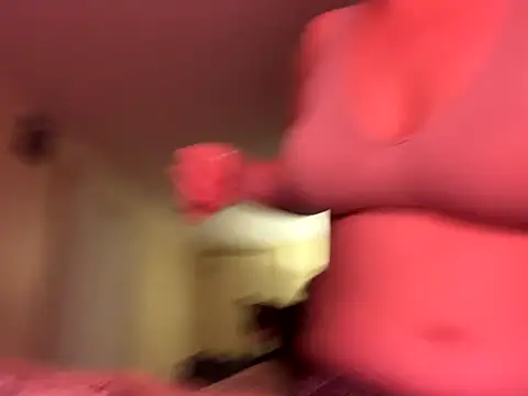 Snapshot of KatieBARBiE98 chatting on 11-15-25, 10:04 KatieBARBiE98 online show from 11-15-25, 10:04