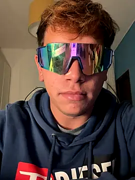 calleaaaa online show from 10-25-25, 05:19