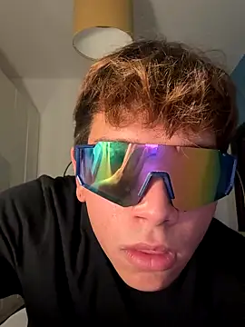 calleaaaa online show from 11-13-25, 04:06