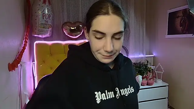 NikaStark  online show from 03-01-25, 07:15