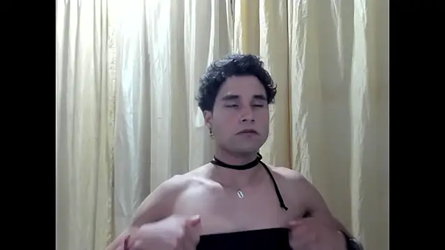 SophiaLevis online show from 04-10-26, 12:16