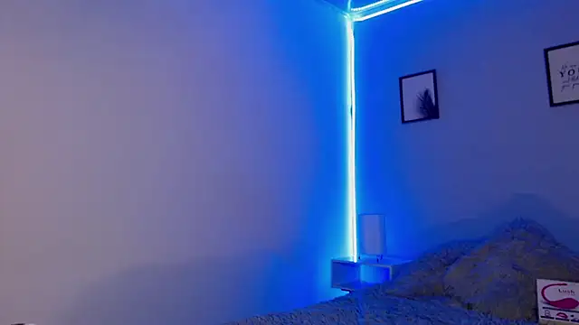 Snapshot of SophiaJoliebm chatting on 01-08-25, 03:40 SophiaJoliebm online show from 01-08-25, 03:40