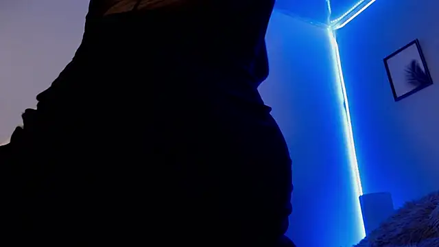 Snapshot of SophiaJoliebm chatting on 01-08-25, 06:41 SophiaJoliebm online show from 01-08-25, 06:41