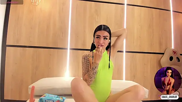 charlotte colee online show from 11-07-25, 11:54