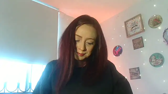 Snapshot of catalinamommyx chatting on 01-15-26, 09:40 catalinamommyx online show from 01-15-26, 09:40