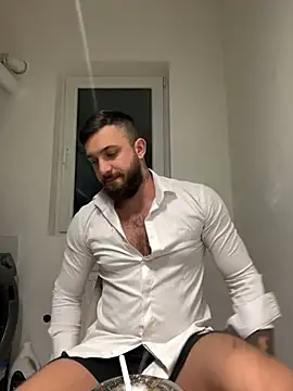 Snapshot of LoveIsBlind_ chatting on 12-05-24, 01:36 LoveIsBlind  online show from 12-05-24, 01:36