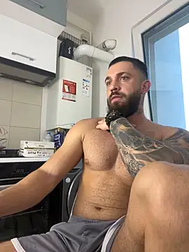 Snapshot of LoveIsBlind_ chatting on 10-08-25, 02:47 LoveIsBlind  online show from 10-08-25, 02:47