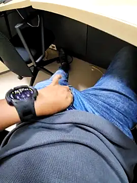 Snapshot of rocksrockydick chatting on 09-24-25, 02:37 rocksrockydick online show from 09-24-25, 02:37