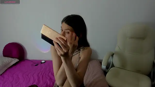 Tesa cute online show from 12-13-24, 09:41