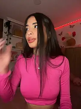 lina pink online show from 01-18-25, 07:28