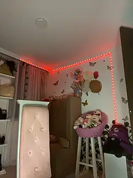 lina pink online show from 02-11-25, 11:33