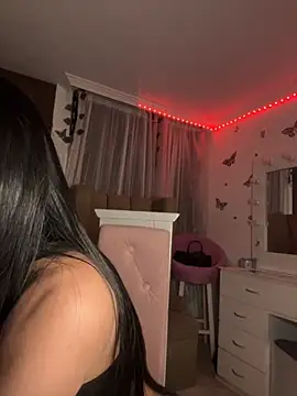 lina pink online show from 09-17-25, 03:41