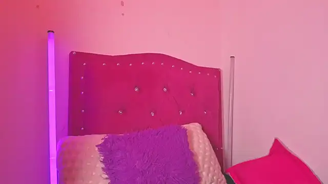 evy orange1 online show from 11-14-25, 02:43