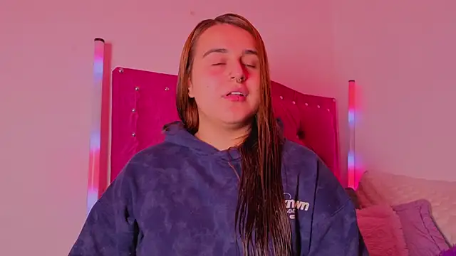 evy orange1 online show from 11-22-25, 01:04