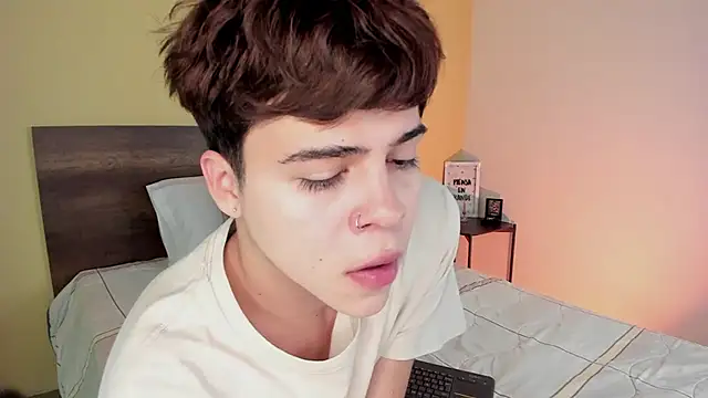 justinbiler online show from 02-01-25, 12:37