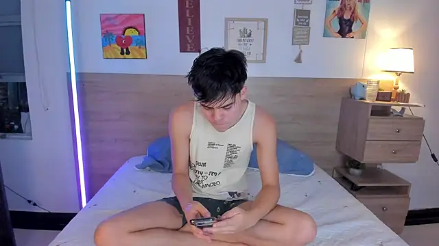 justinbiler online show from 10-10-25, 01:10