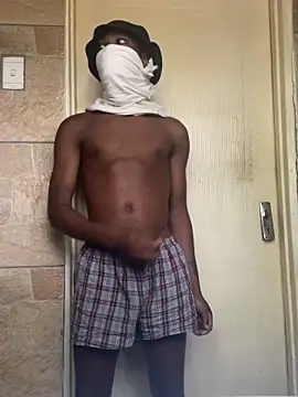 Snapshot of Thickdaddy3 chatting on 10-21-25, 08:15 Thickdaddy3 online show from 10-21-25, 08:15