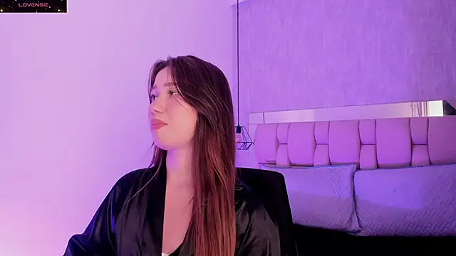 Roxie-Summers11 online show from 02-10-25, 10:30