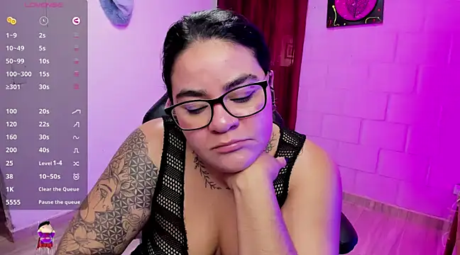 Sharon hils online show from 12-17-24, 02:55