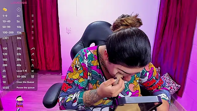 Sharon hils online show from 12-28-24, 01:17