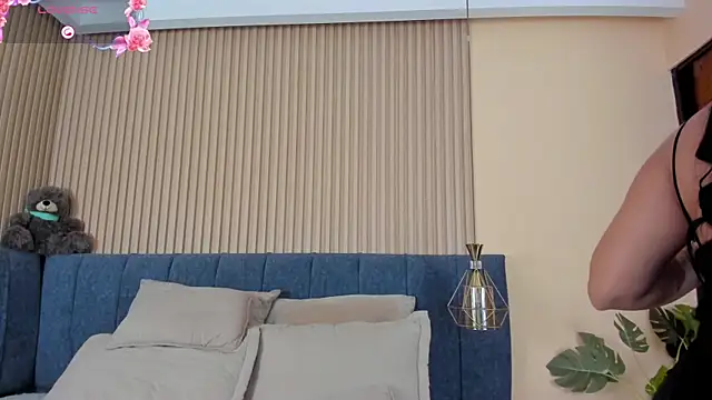 kathecute   online show from 11-12-25, 01:39